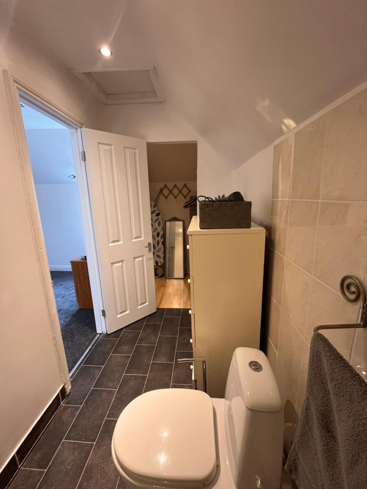 The Annexe - 10 Howards Croft Mile End Экстерьер фото
